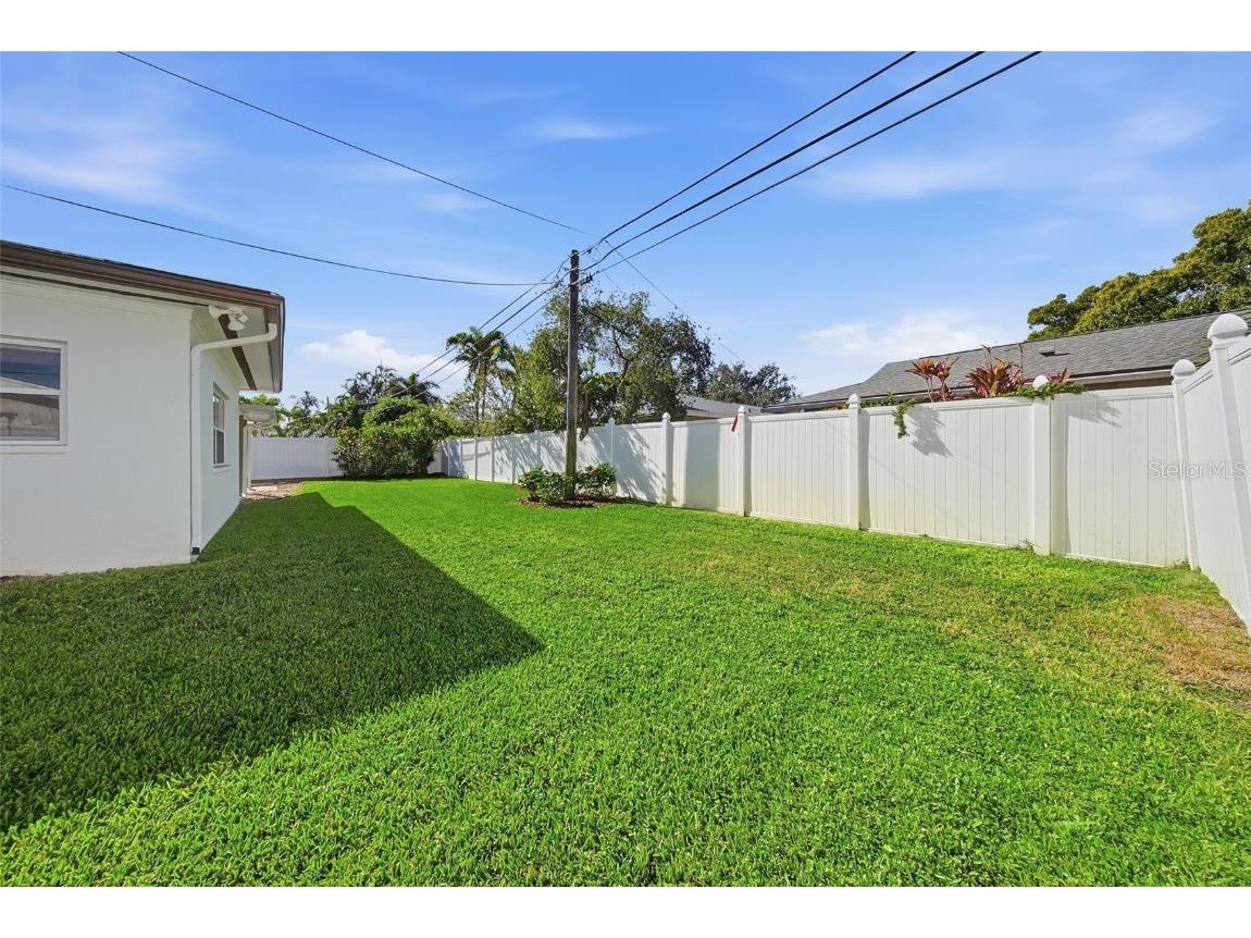 4090 14th Lane NE Saint Petersburg FL 33703 TB8462011 image32