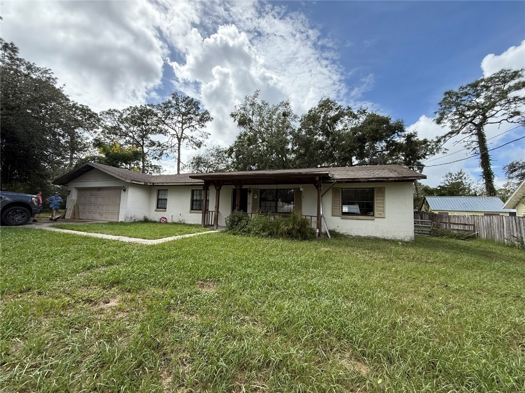 40907 W 3rd Avenue Umatilla FL 32784 V4946124 image1