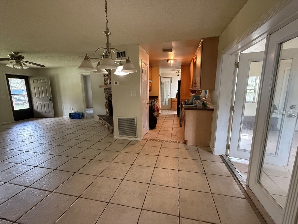 40907 W 3rd Avenue Umatilla FL 32784 V4946124 image5