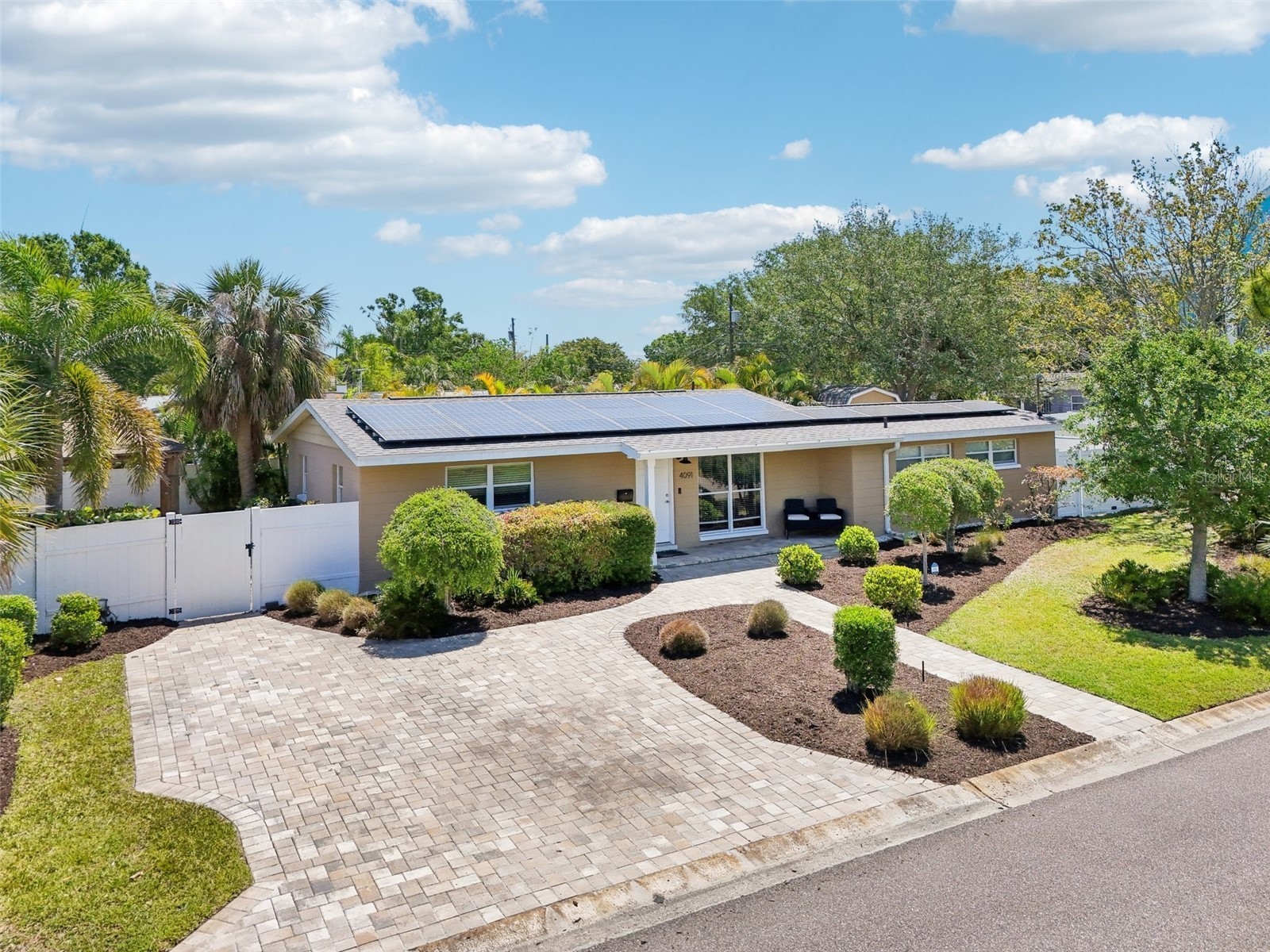 4091 Cherry Street NE Saint Petersburg FL 33703 TB8472746 image1