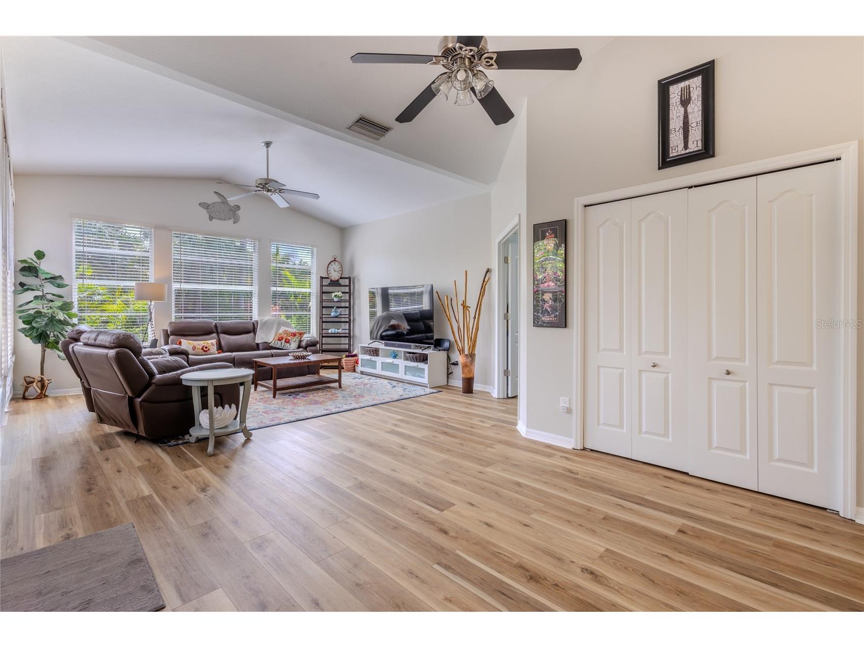 4092 Hearthstone Drive Sarasota FL 34238 A4699224 image9