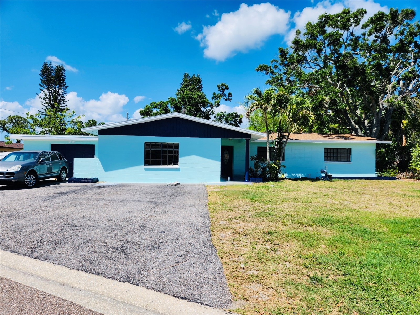 4094 Whiting Drive SE Saint Petersburg FL 33705 TB8526543 image1