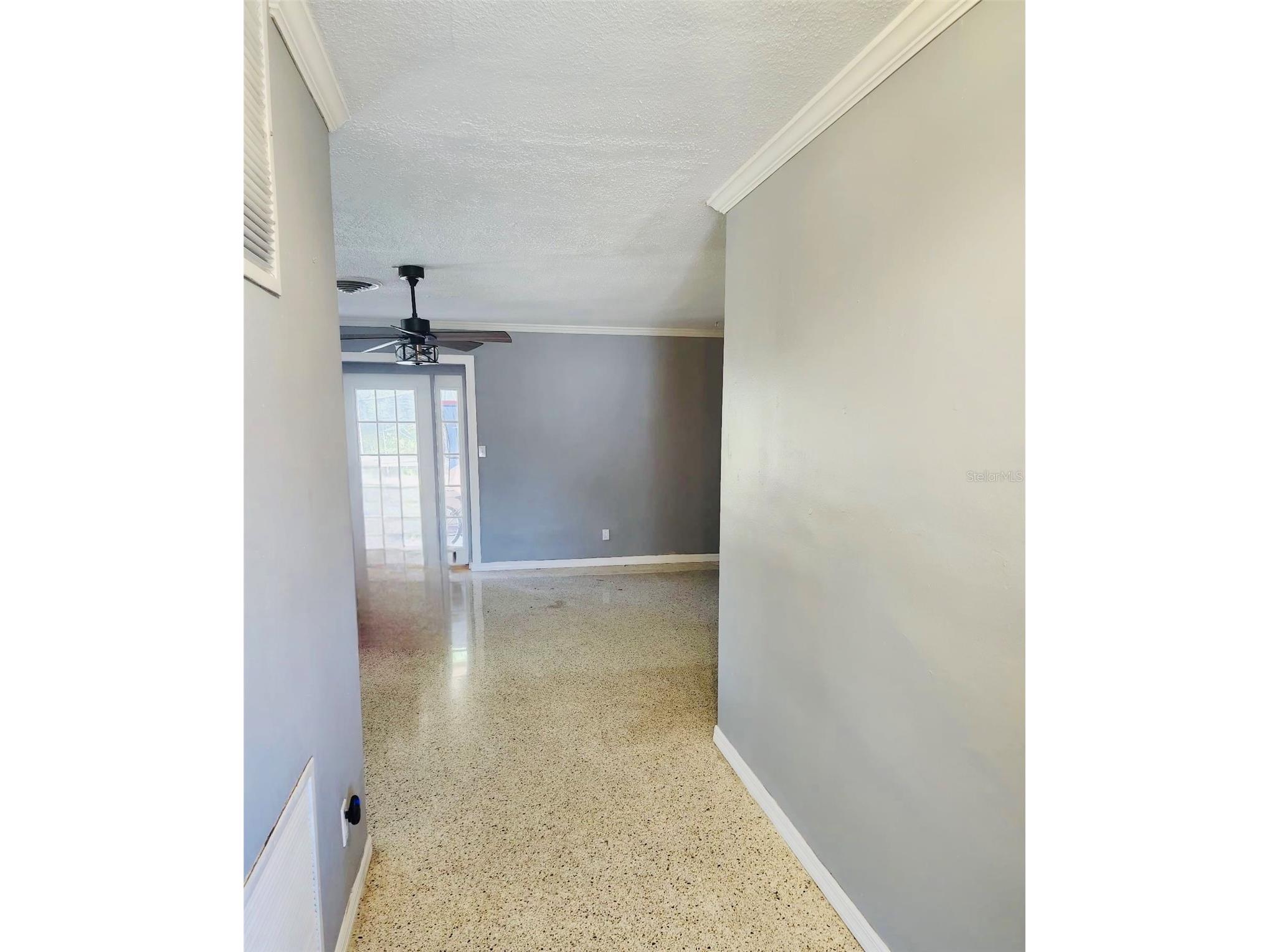 4094 Whiting Drive SE Saint Petersburg FL 33705 TB8526543 image3