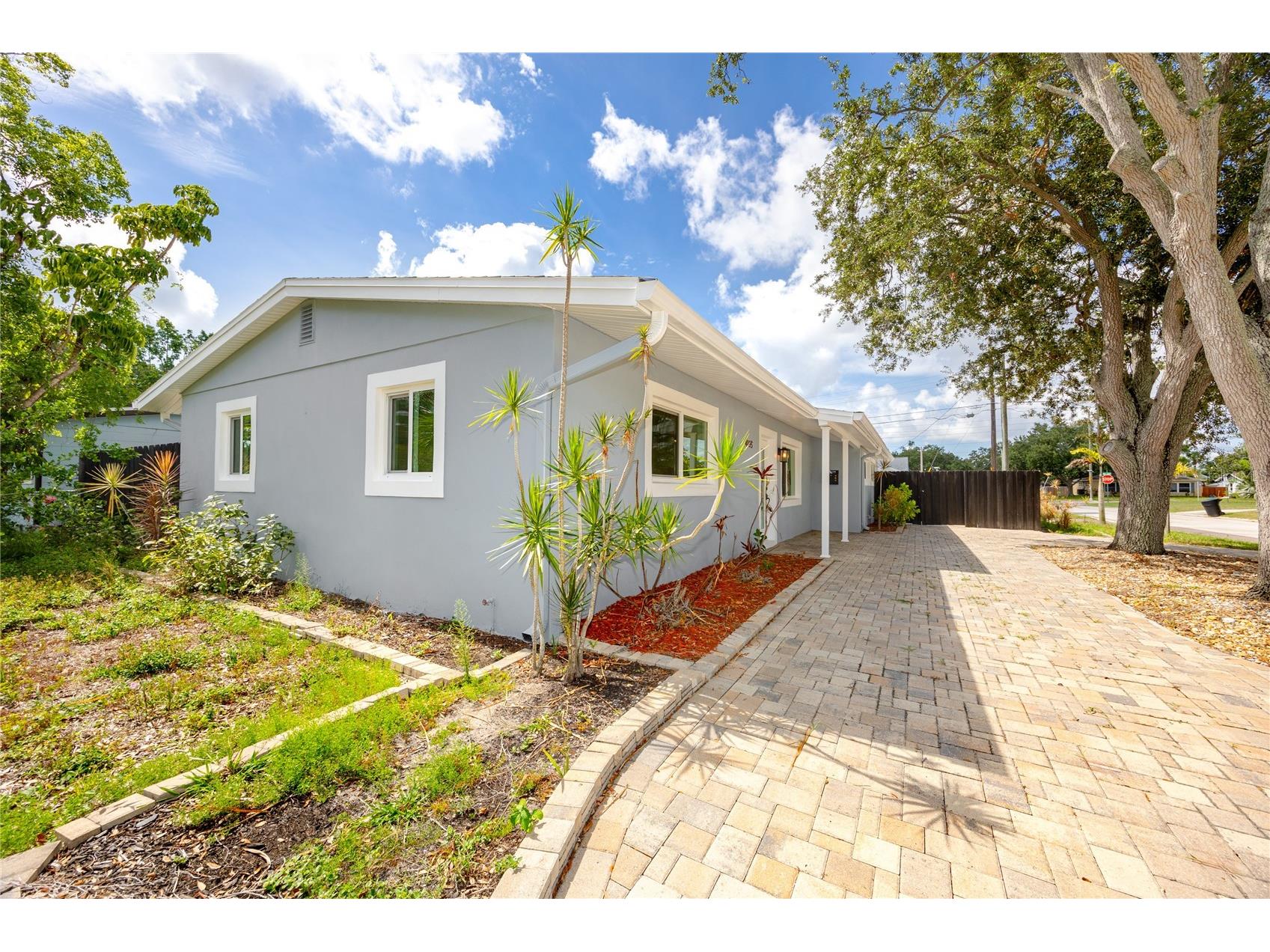 4095 Locust Street NE Saint Petersburg FL 33703 TB8521827 image10