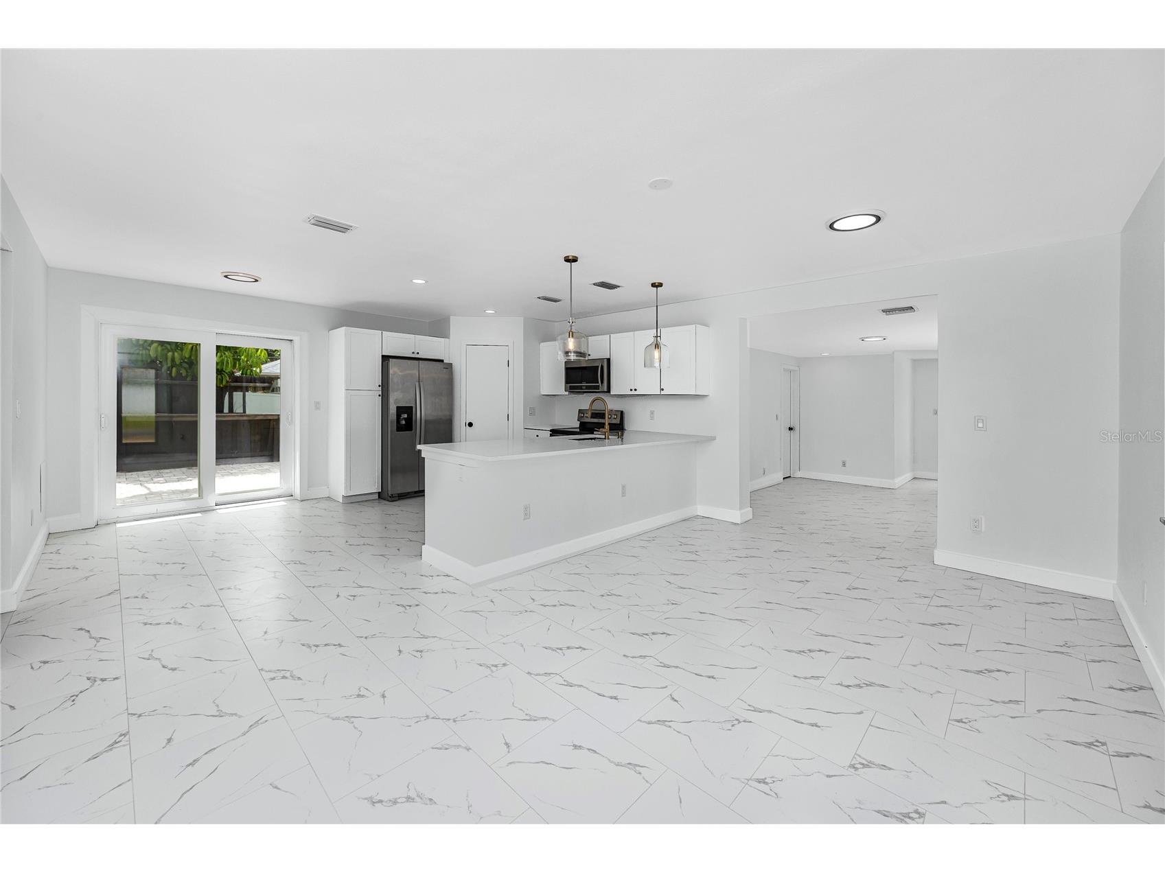 4095 Locust Street NE Saint Petersburg FL 33703 TB8521827 image13