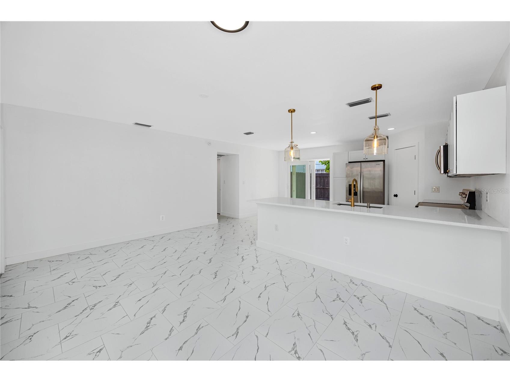 4095 Locust Street NE Saint Petersburg FL 33703 TB8521827 image14