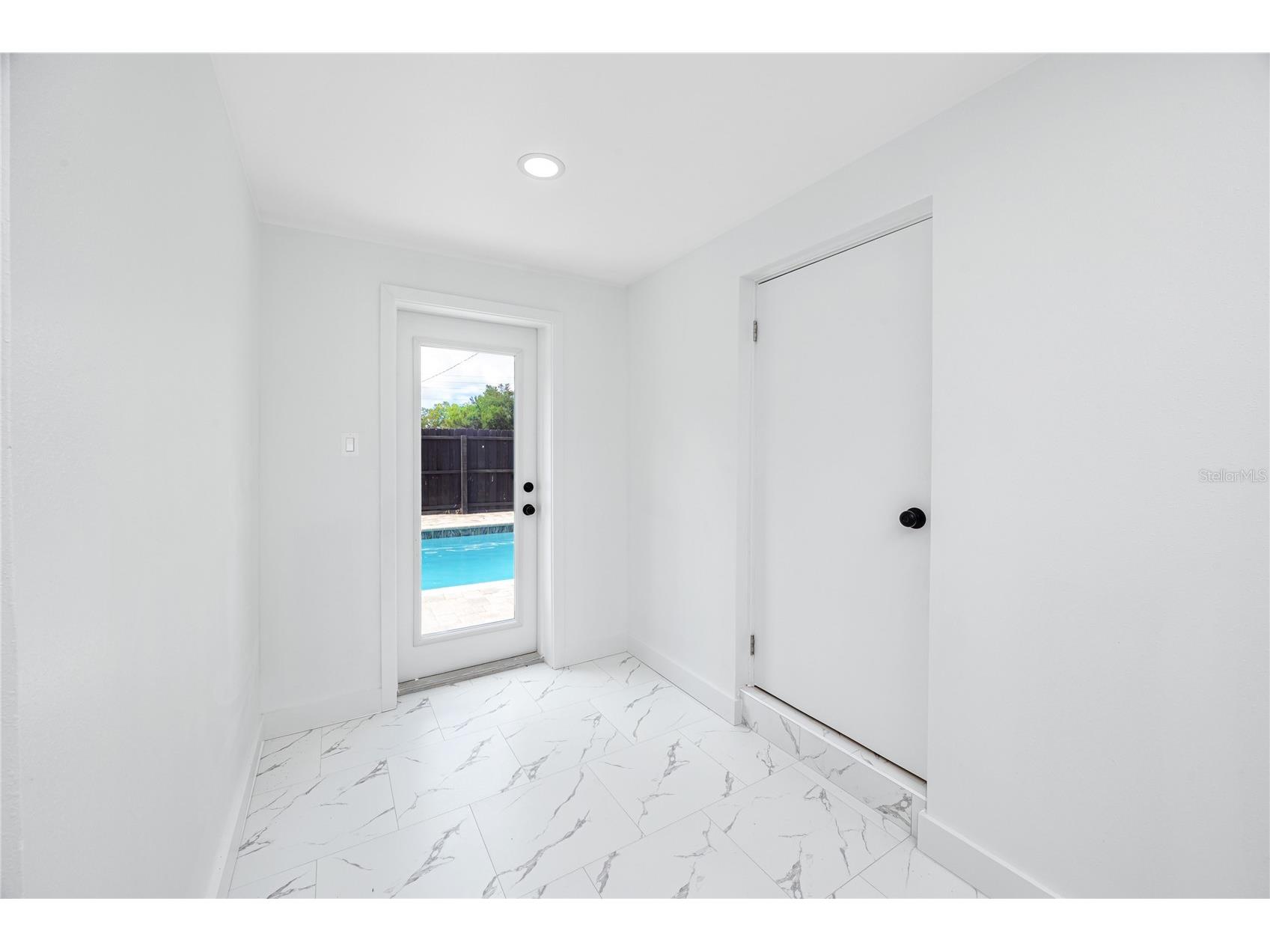 4095 Locust Street NE Saint Petersburg FL 33703 TB8521827 image24