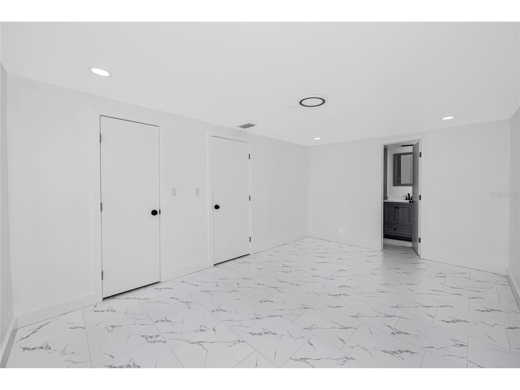 4095 Locust Street NE Saint Petersburg FL 33703 TB8521827 image27
