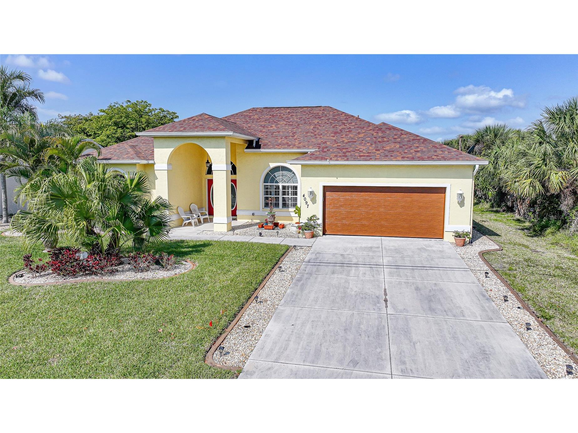 4097 Flamingo Boulevard Port Charlotte FL 33948 - ROSE ARBOR WATERWAY C7523992 image1