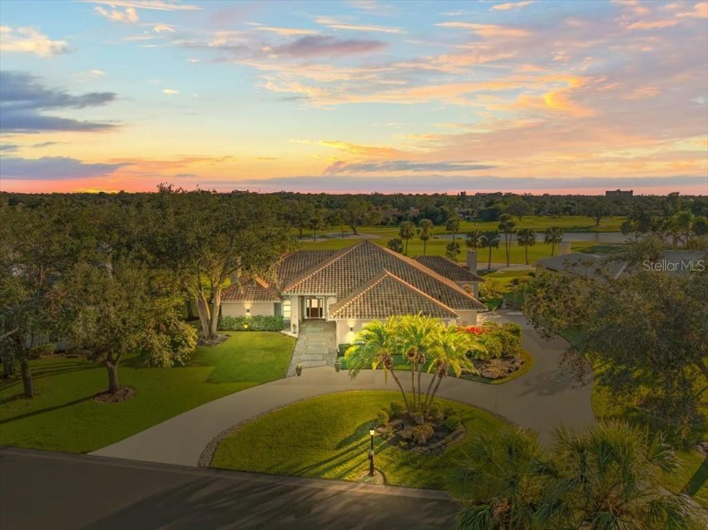 4098 Las Palmas Way Sarasota FL 34238 TB8335573 image1