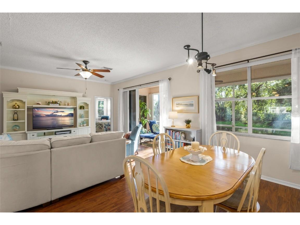 4098 Westbourne Circle Sarasota FL 34238 A4659664 image12