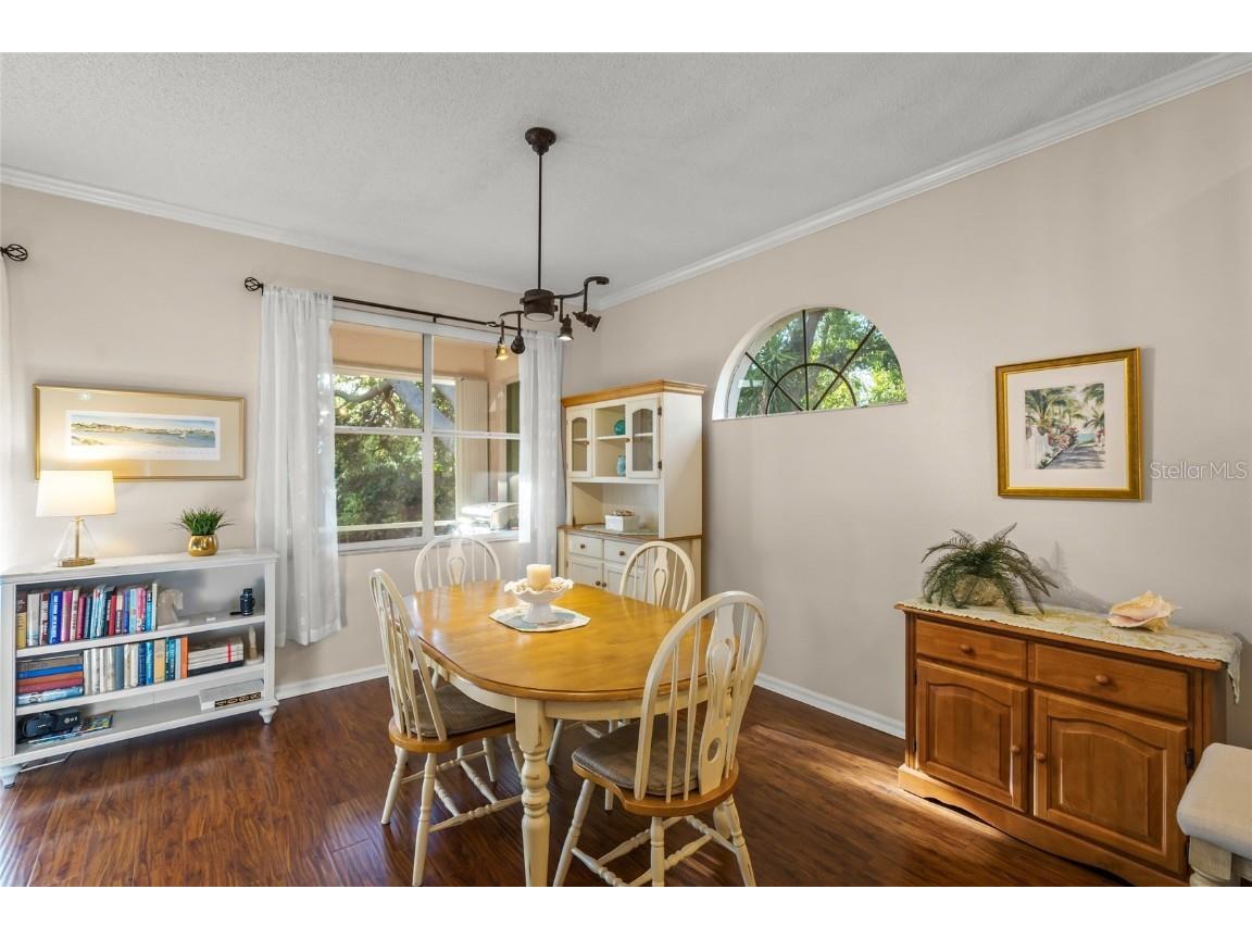 4098 Westbourne Circle Sarasota FL 34238 A4659664 image13