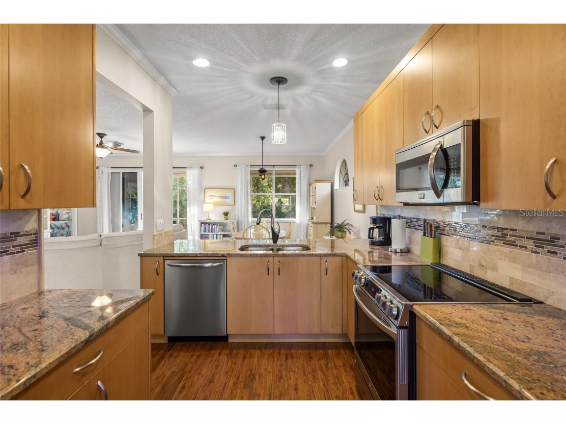 4098 Westbourne Circle Sarasota FL 34238 A4659664 image14