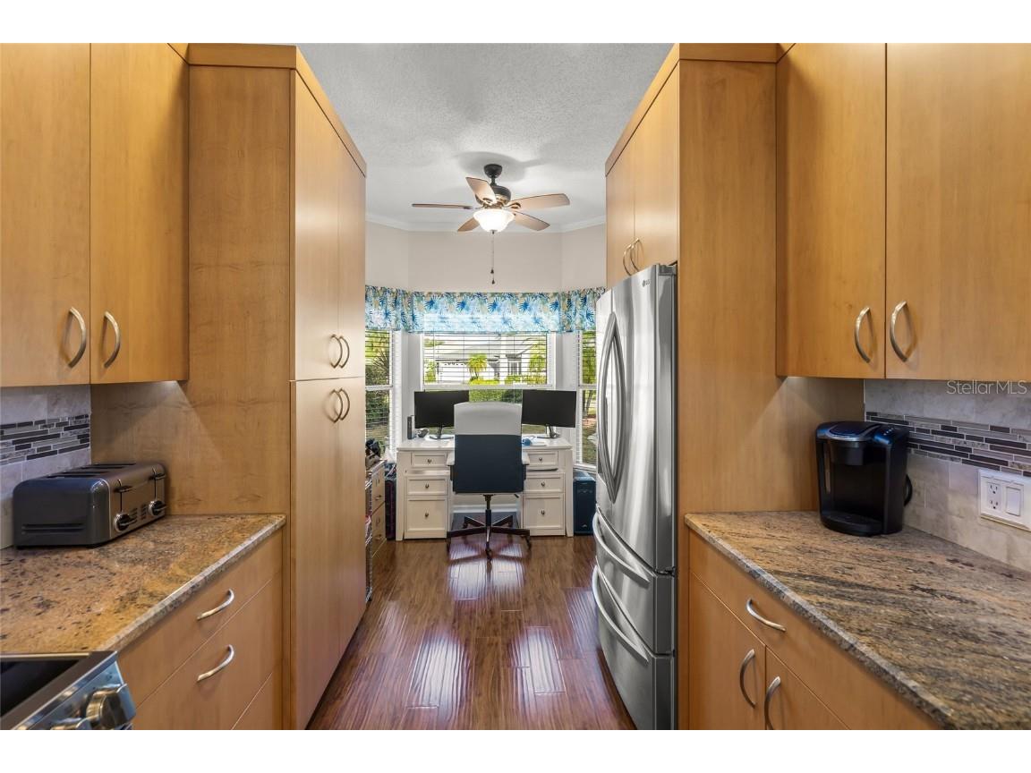 4098 Westbourne Circle Sarasota FL 34238 A4659664 image15