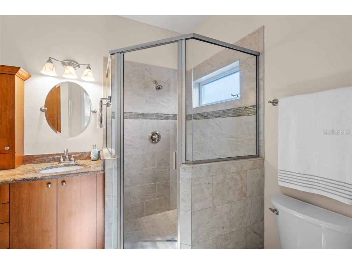 4098 Westbourne Circle Sarasota FL 34238 A4659664 image22