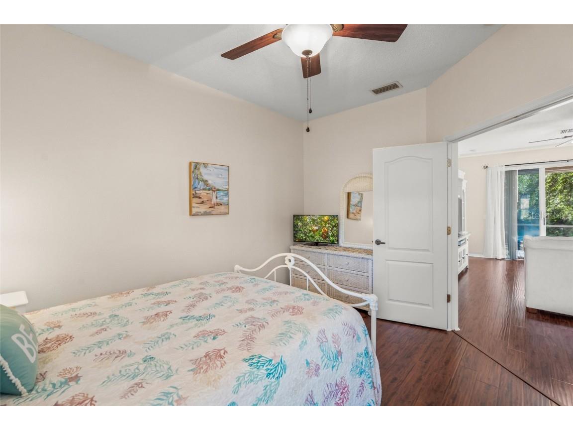 4098 Westbourne Circle Sarasota FL 34238 A4659664 image29