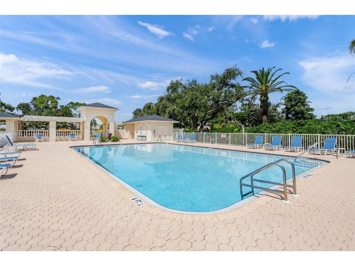 4098 Westbourne Circle Sarasota FL 34238 A4659664 image39