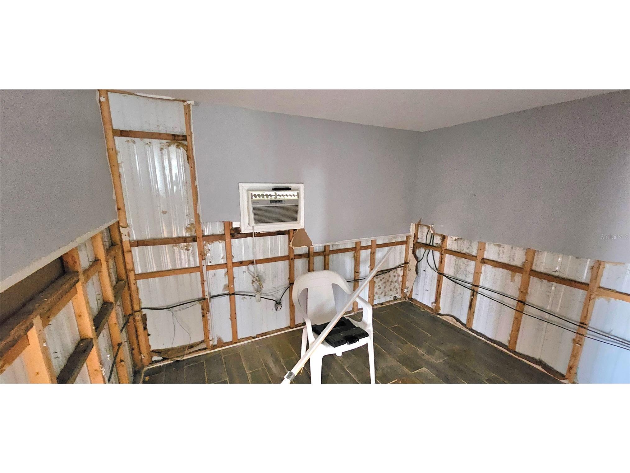 41 2nd Street Bradenton FL 34210 A4695659 image10
