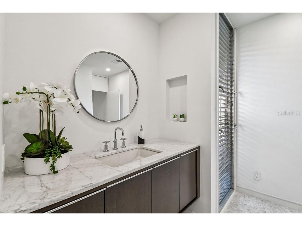 41 Bering Street Tampa FL 33606 TB8453327 image52