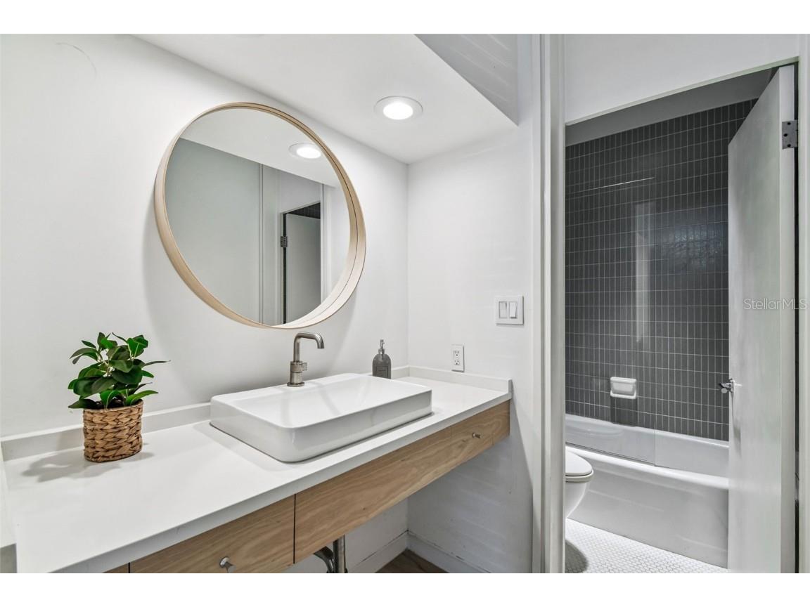 41 Bering Street Tampa FL 33606 TB8453327 image57