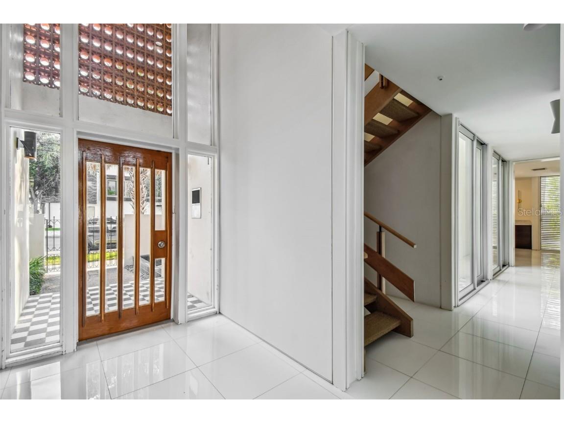 41 Bering Street Tampa FL 33606 TB8453327 image7