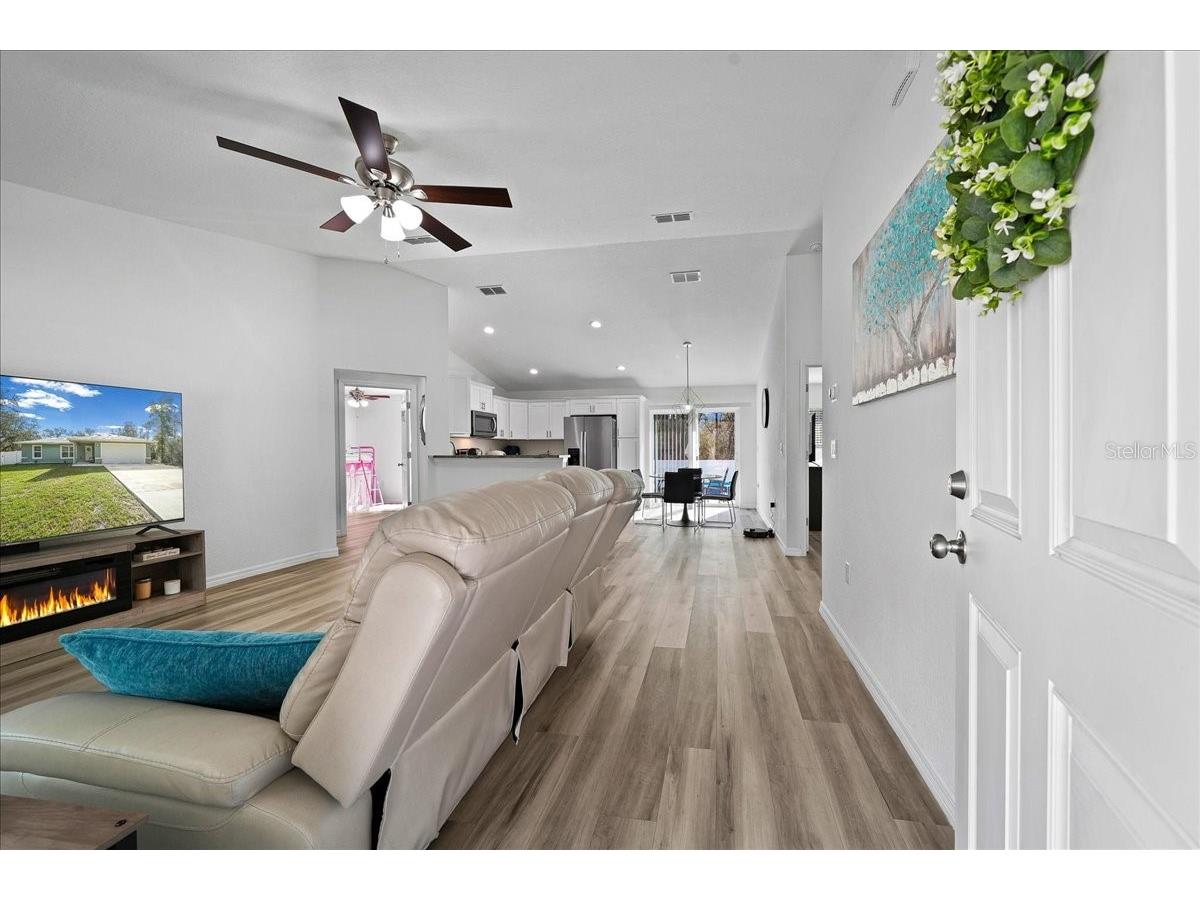 41 Fisher Way Run Ocklawaha FL 32179 OM720362 image3