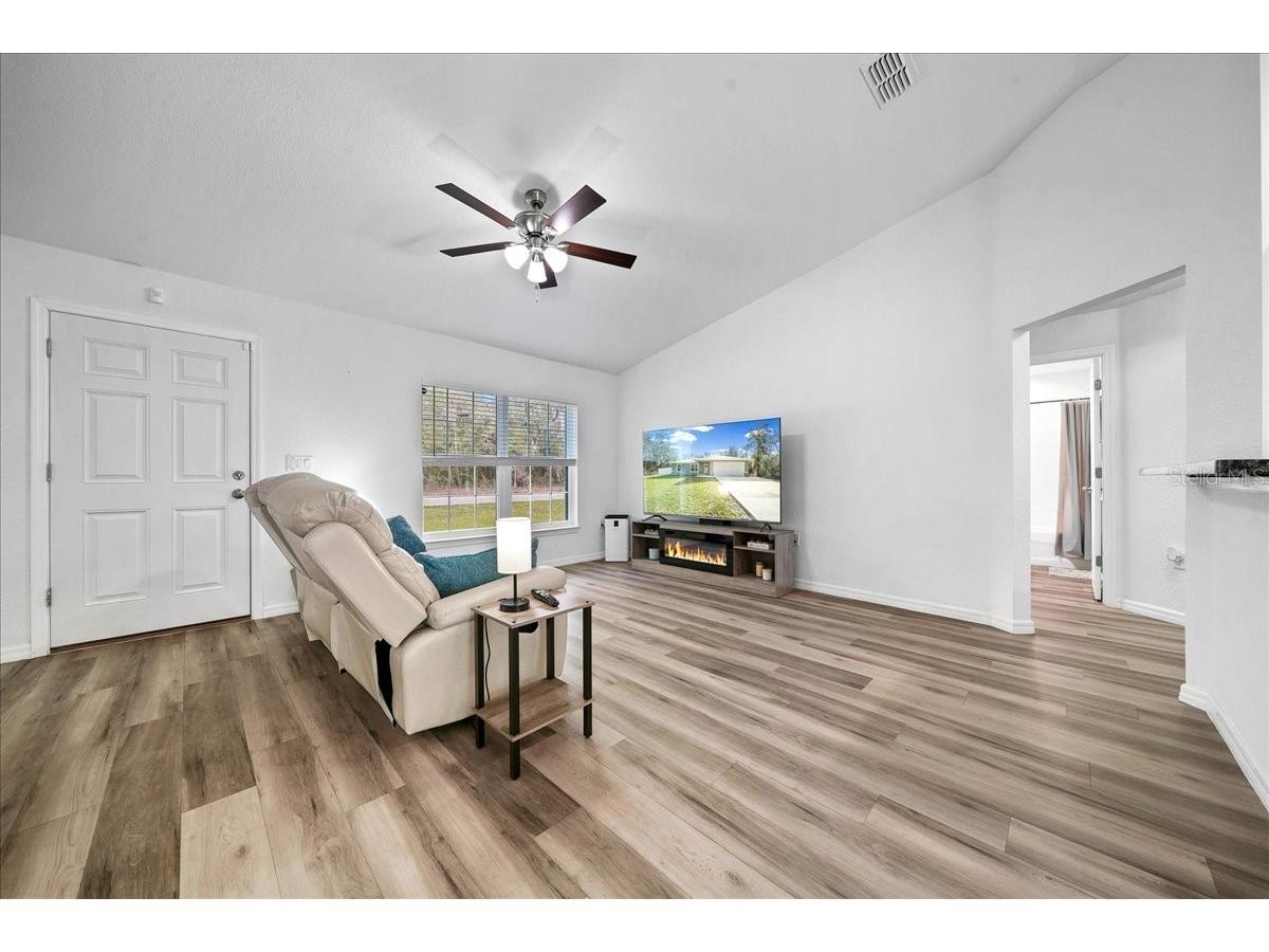 41 Fisher Way Run Ocklawaha FL 32179 OM720362 image5