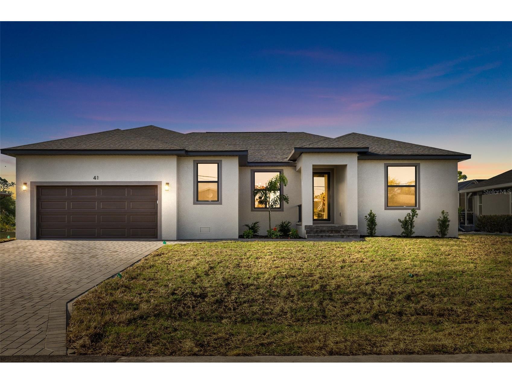 41 Mark Twain Lane Rotonda West FL 33947 A4688567 image1