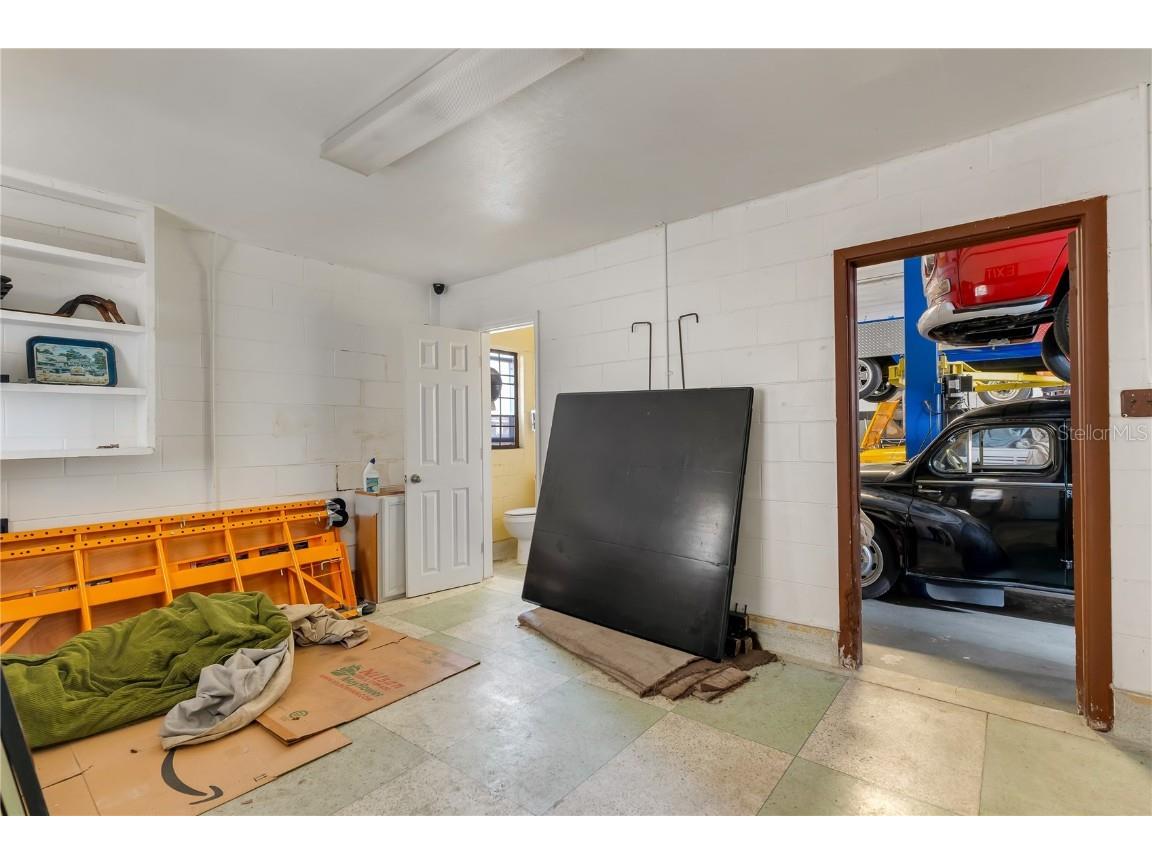 41 N Dollins Avenue Orlando FL 32805 O6286372 image27