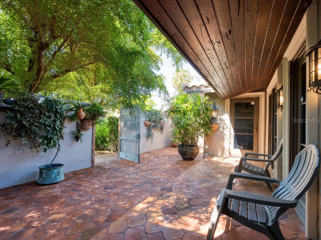 41 S Adams Drive Sarasota FL 34236 A4672116 image4