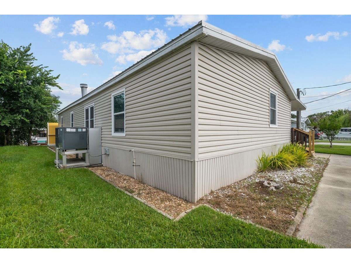 41 Scott Street Welaka FL 32193 - ST. JOHNS RIVER GC541056 image29