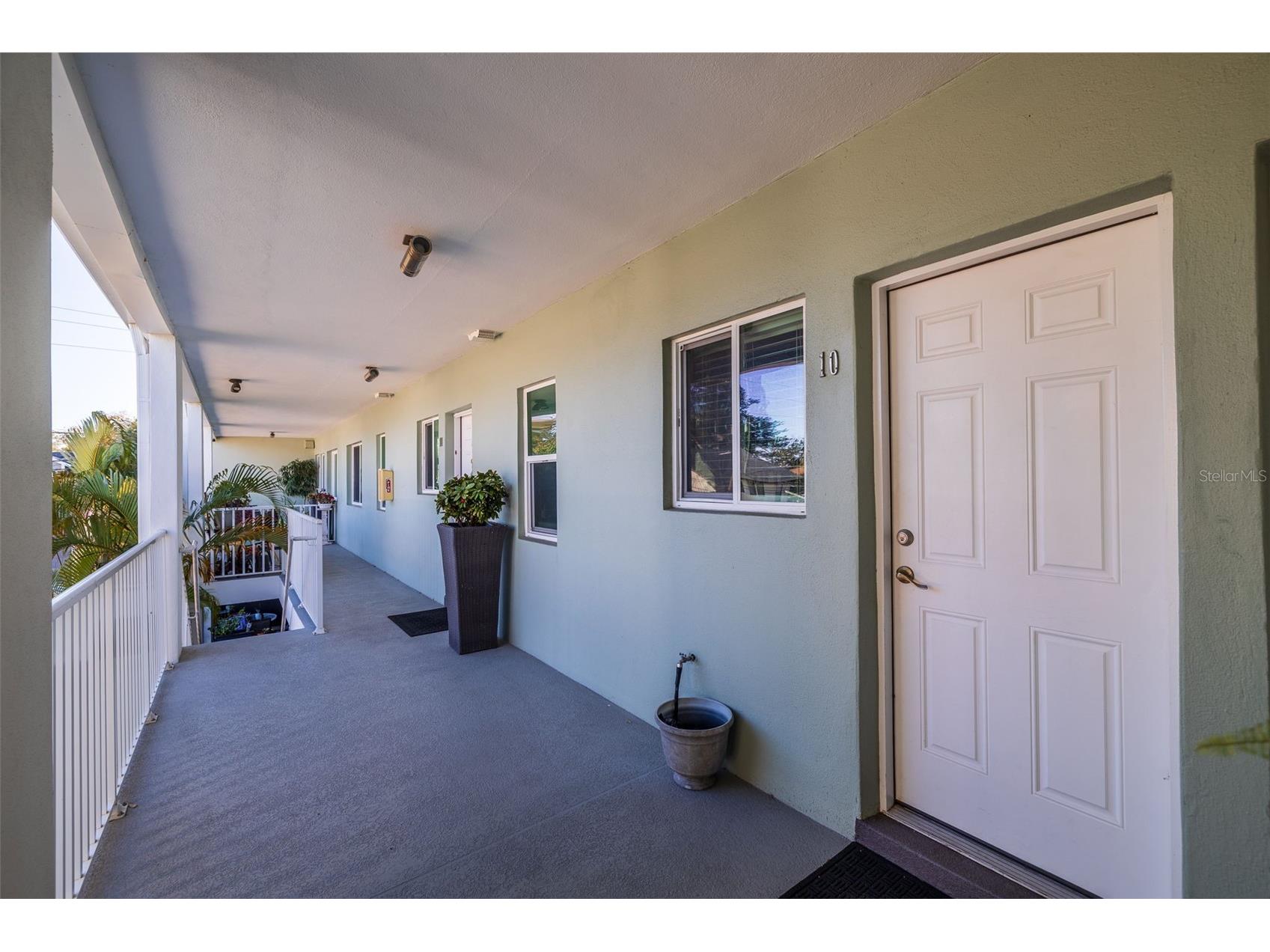 410 12th Avenue NE #10 Saint Petersburg FL 33701 TB8470116 image2