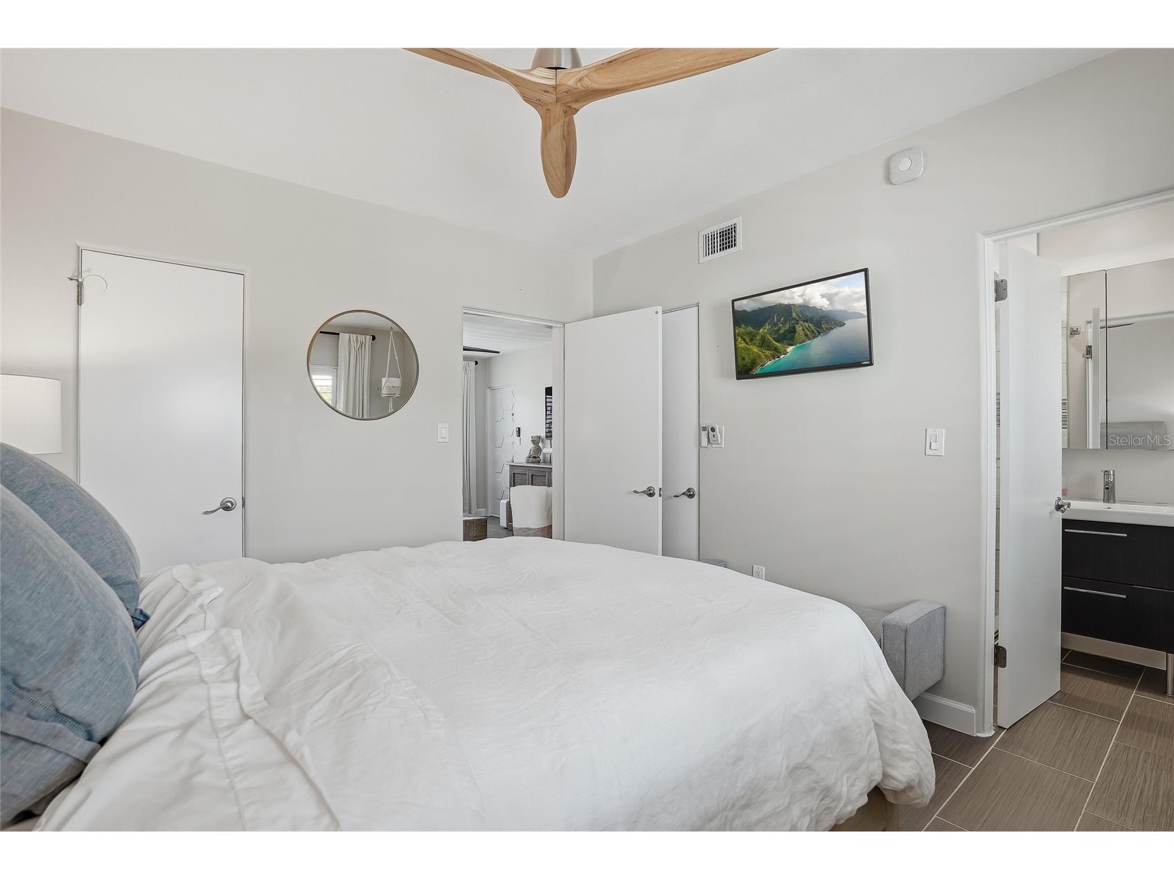 410 12th Avenue NE #8 Saint Petersburg FL 33701 TB8469973 image11