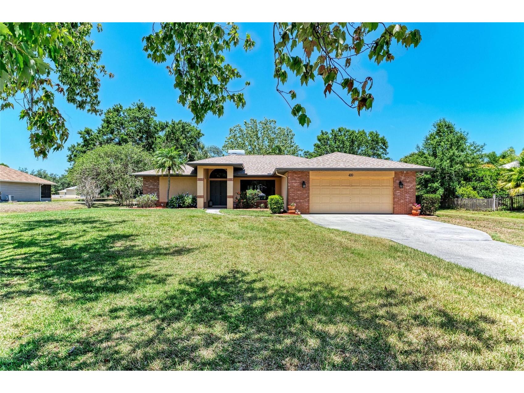 410 136th Court E Bradenton FL 34212 A4679140 image1