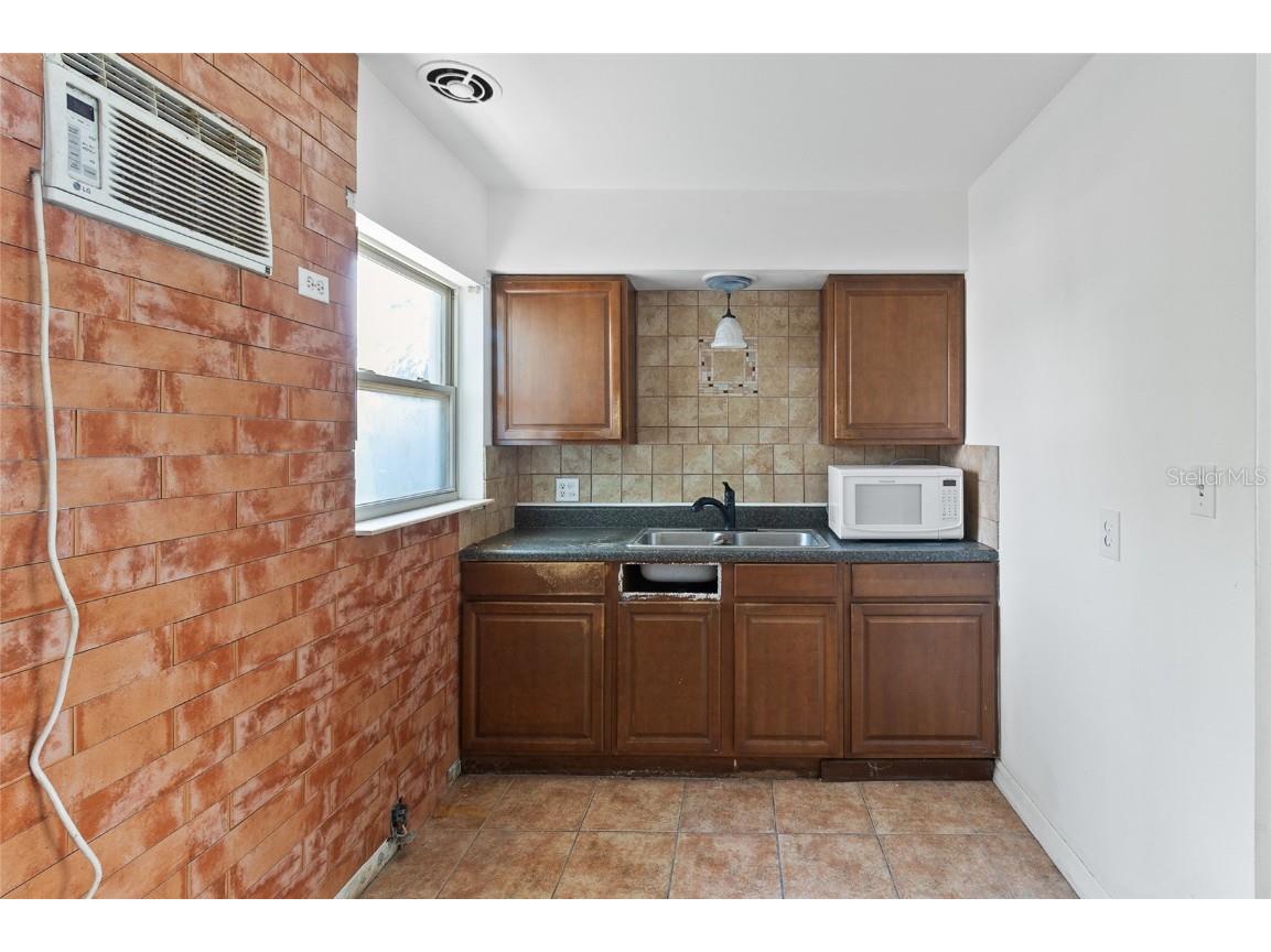 410 73rd Avenue Saint Pete Beach FL 33706 - GULF OF AMERICA TB8337590 image23