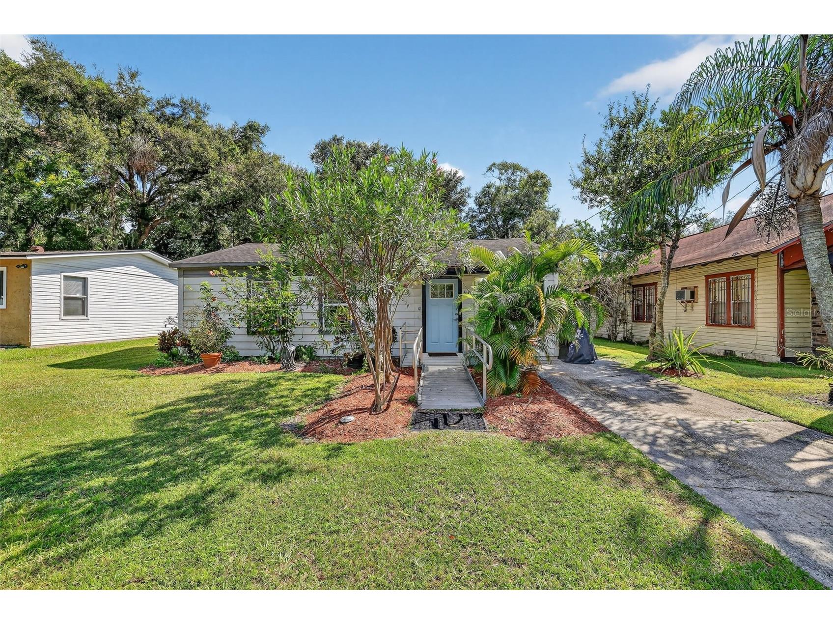 410 Bassedena Circle S Lakeland FL 33805 TB8432560 image1