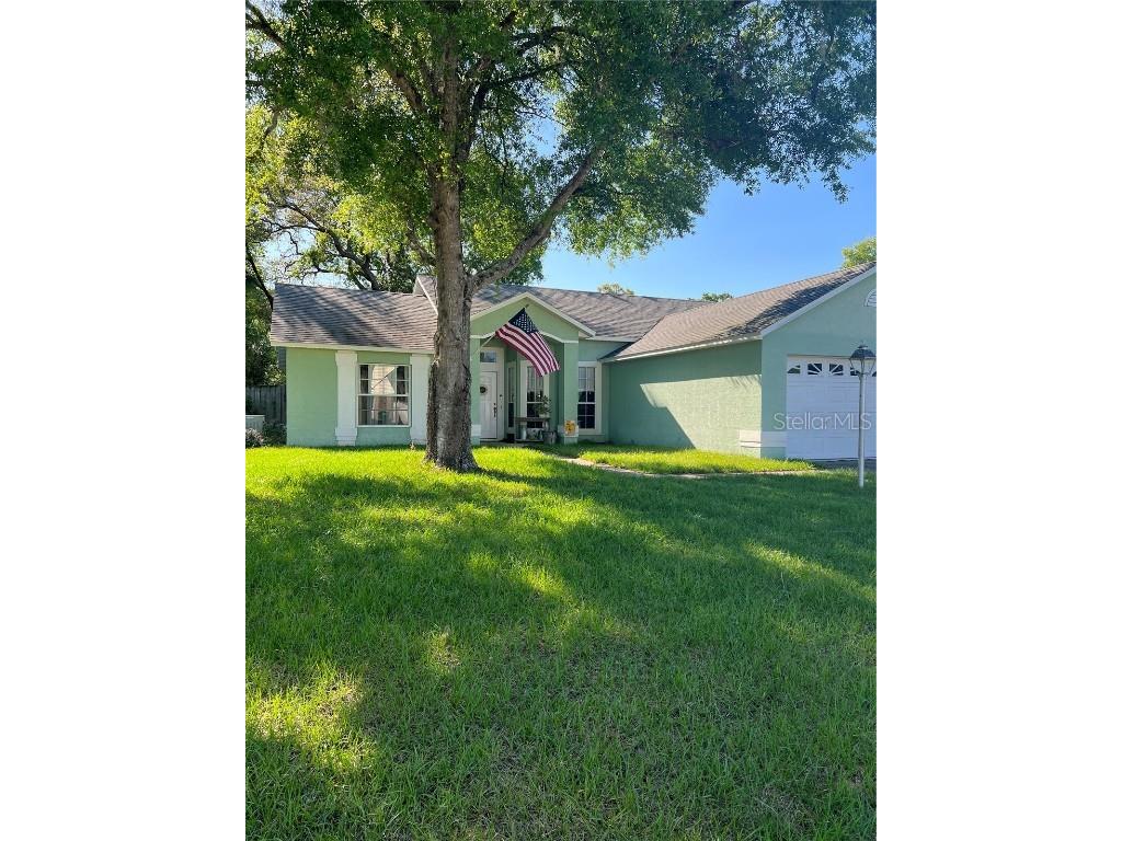 410 Berwick Circle Deland FL 32724 V4923698 image1