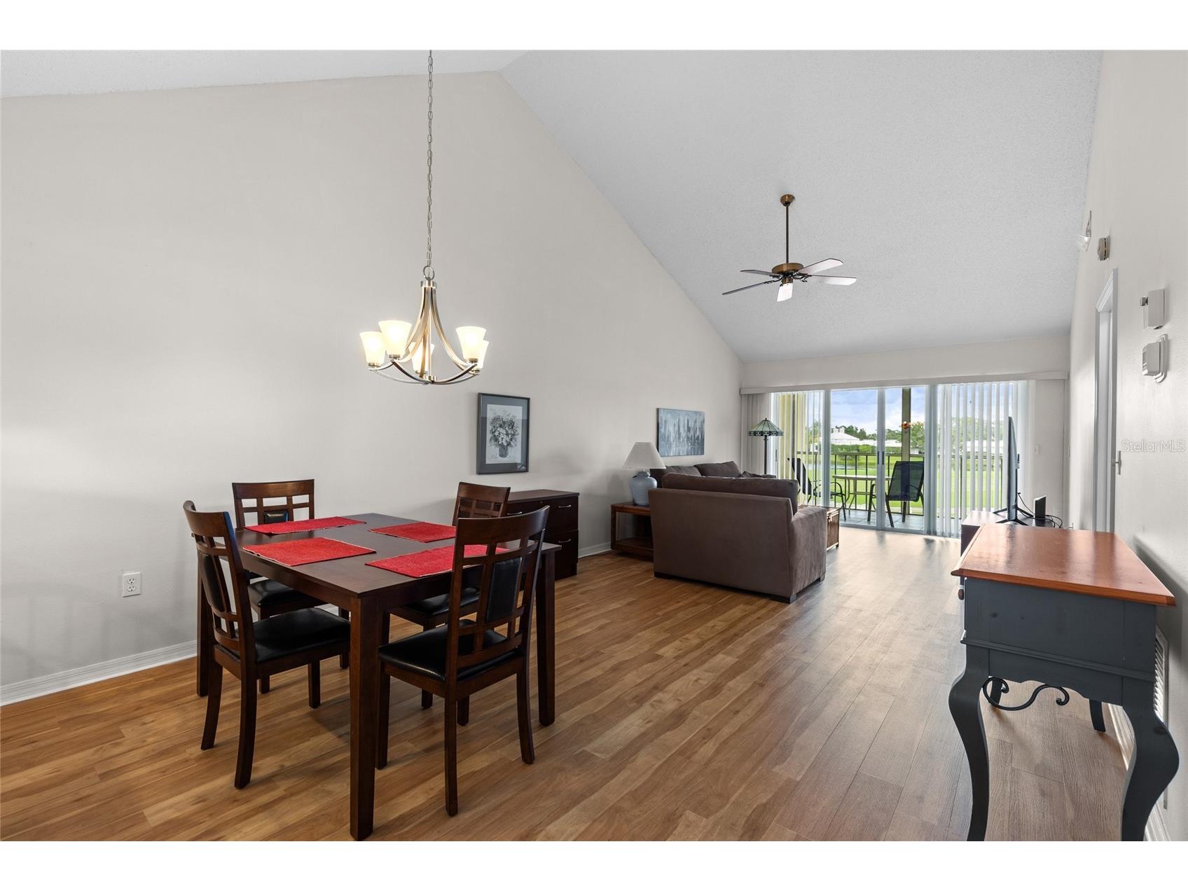 410 Cerromar Circle S #242 Venice FL 34293 N6143355 image7