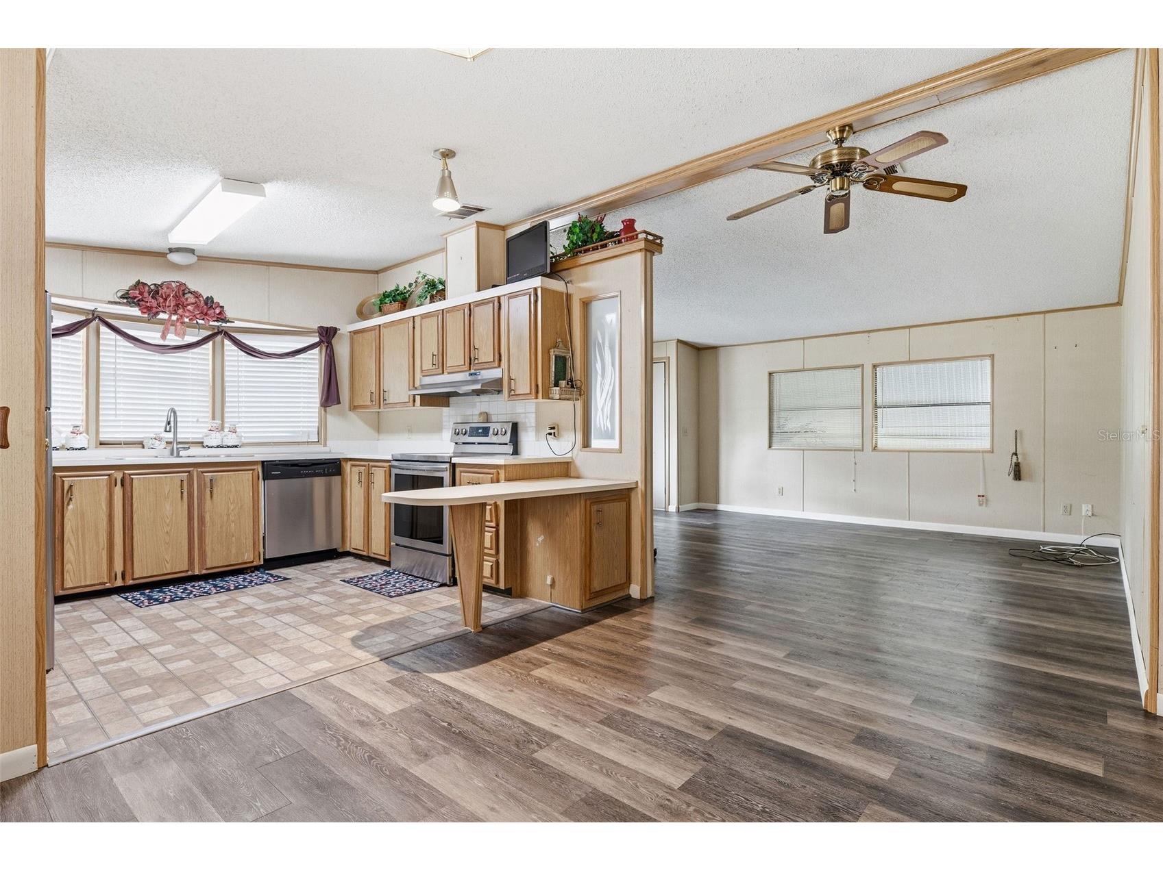 410 Dolphin Drive S Oldsmar FL 34677 TB8515822 image7
