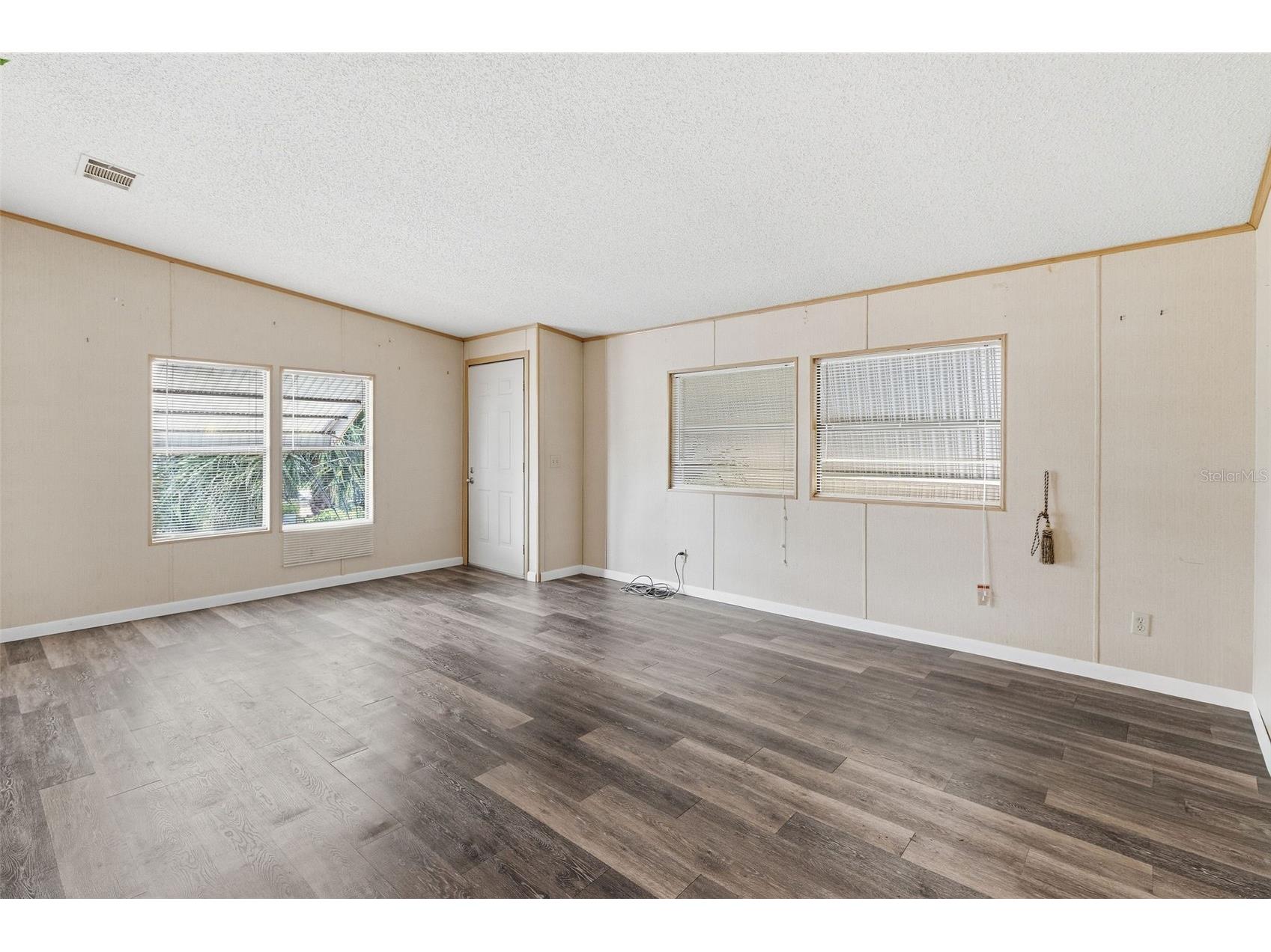 410 Dolphin Drive S Oldsmar FL 34677 TB8515822 image9