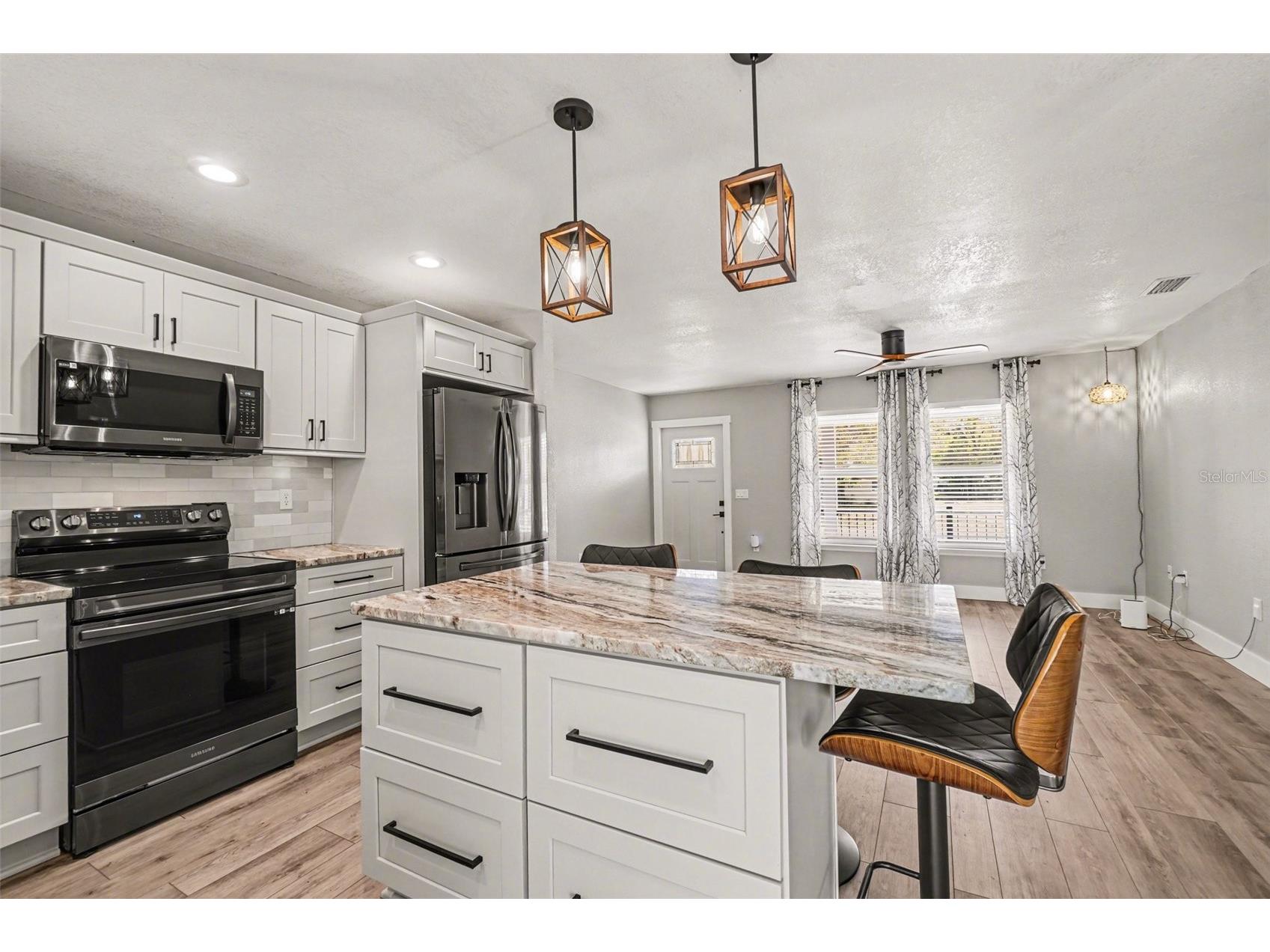 410 E Henry Street Punta Gorda FL 33950 C7522680 image2
