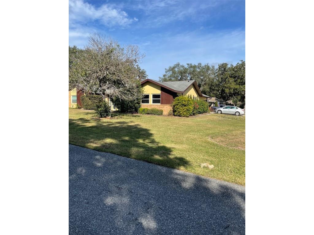 410 E Orchid Way Howey In The Hills FL 34737 - LAKE HARRIS G5104898 image6