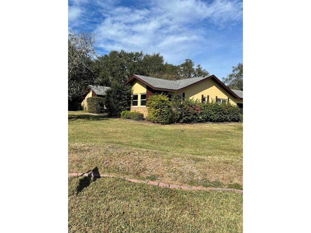 410 E Orchid Way Howey In The Hills FL 34737 - LAKE HARRIS G5104898 image9
