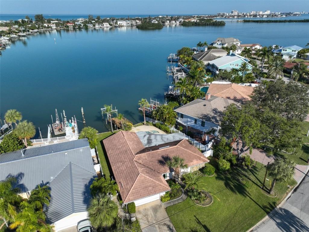 410 Harbor Drive N Indian Rocks Beach FL 33785 - INTRACOASTAL WATERWAY TB8450453 image6