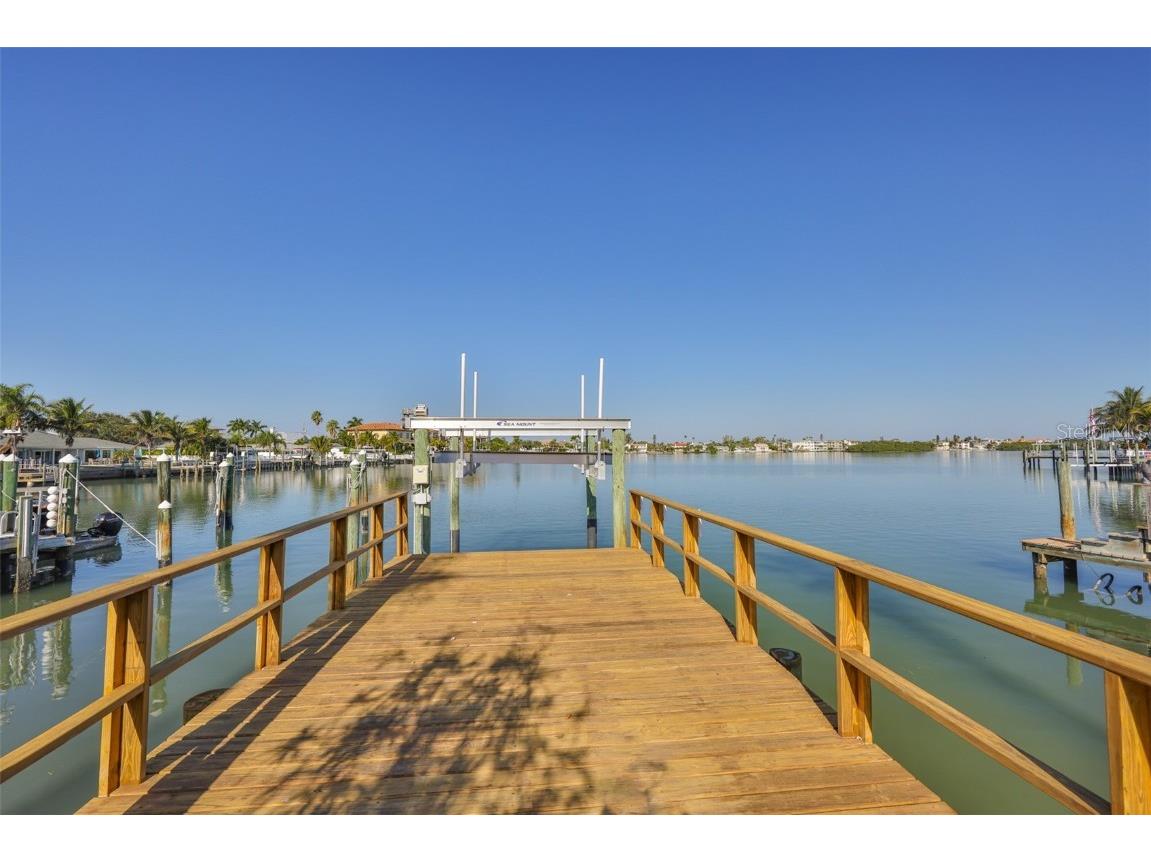 410 Harbor Drive N Indian Rocks Beach FL 33785 - INTRACOASTAL WATERWAY TB8450453 image9