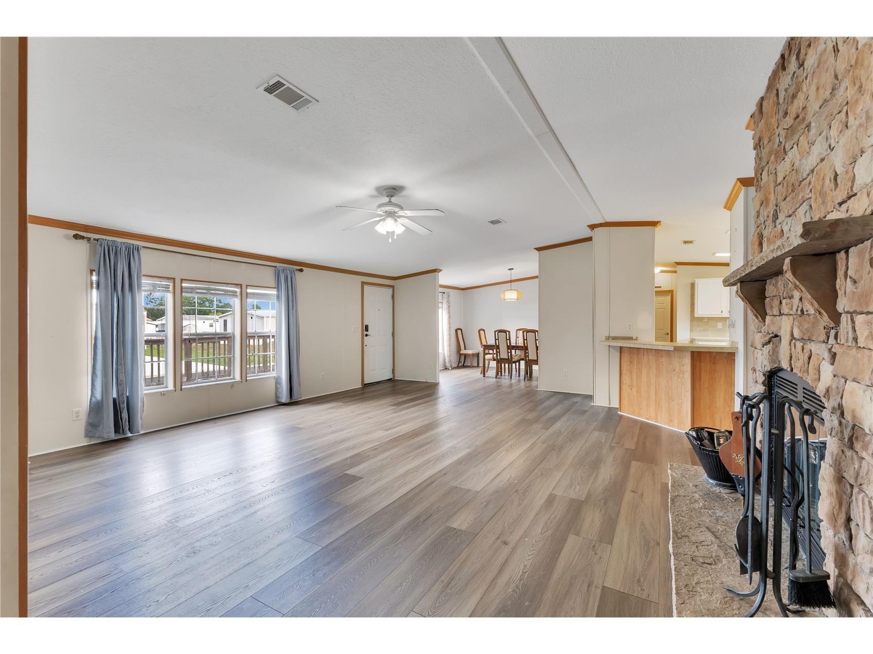 410 Lagoon Court Kenansville FL 34739 - LAKE MARIAN S5151176 image6