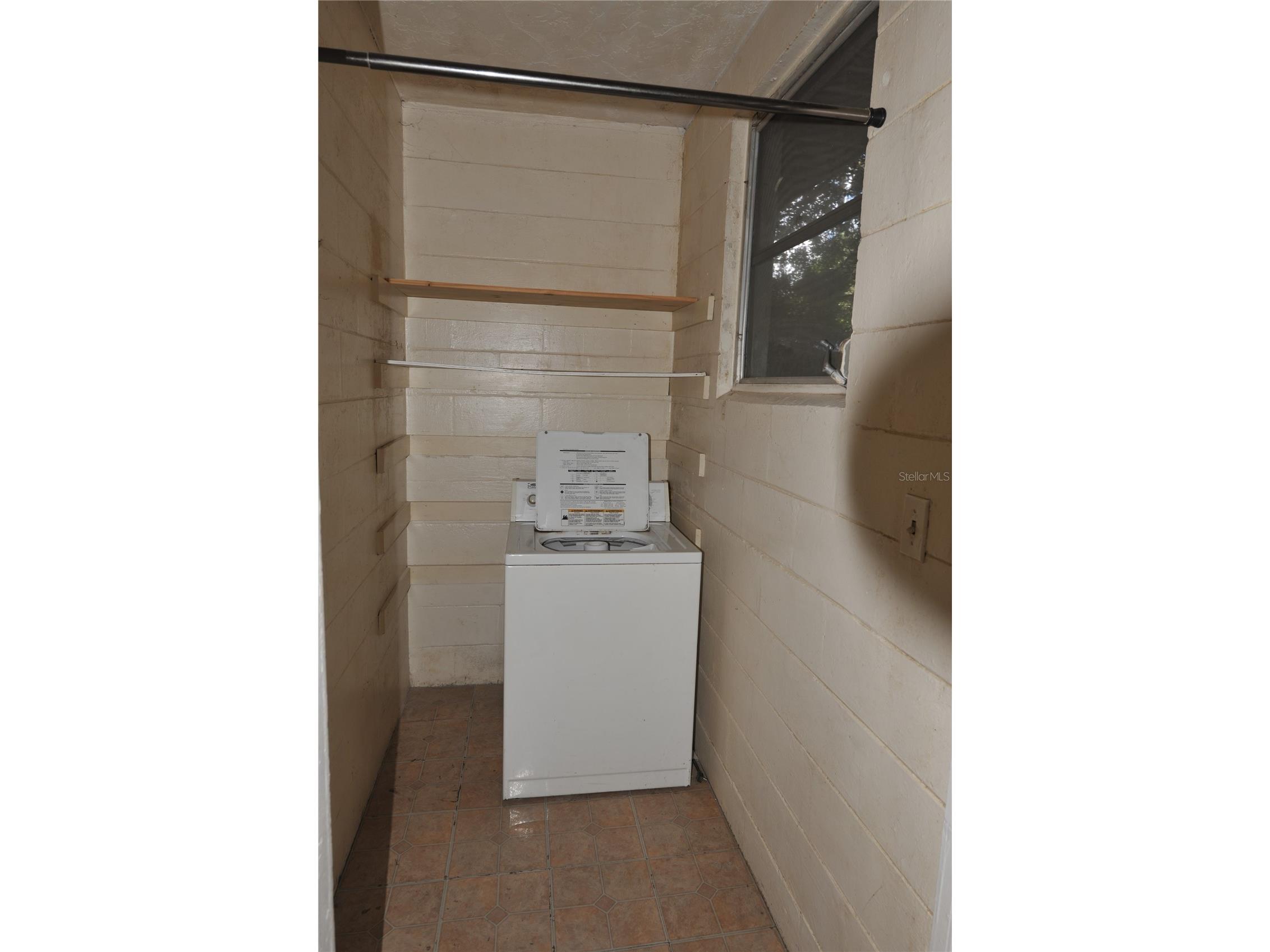 410 NW 19th Lane #B Gainesville FL 32609 GC538695 image15