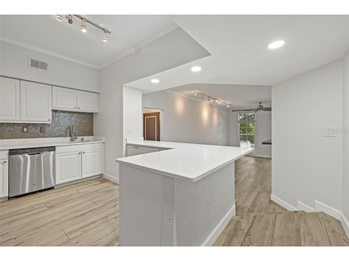 410 S Armenia Avenue #926 Tampa FL 33609 TB8446140 image8