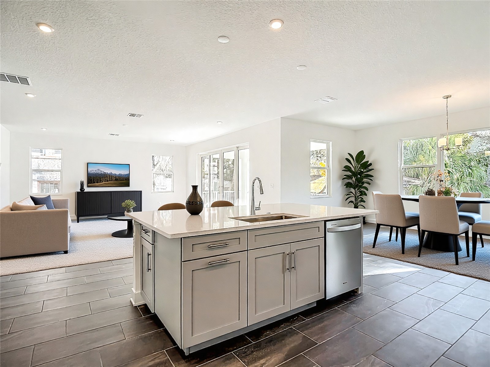 410 S West Shore Boulevard Tampa FL 33609 TB8462532 image91