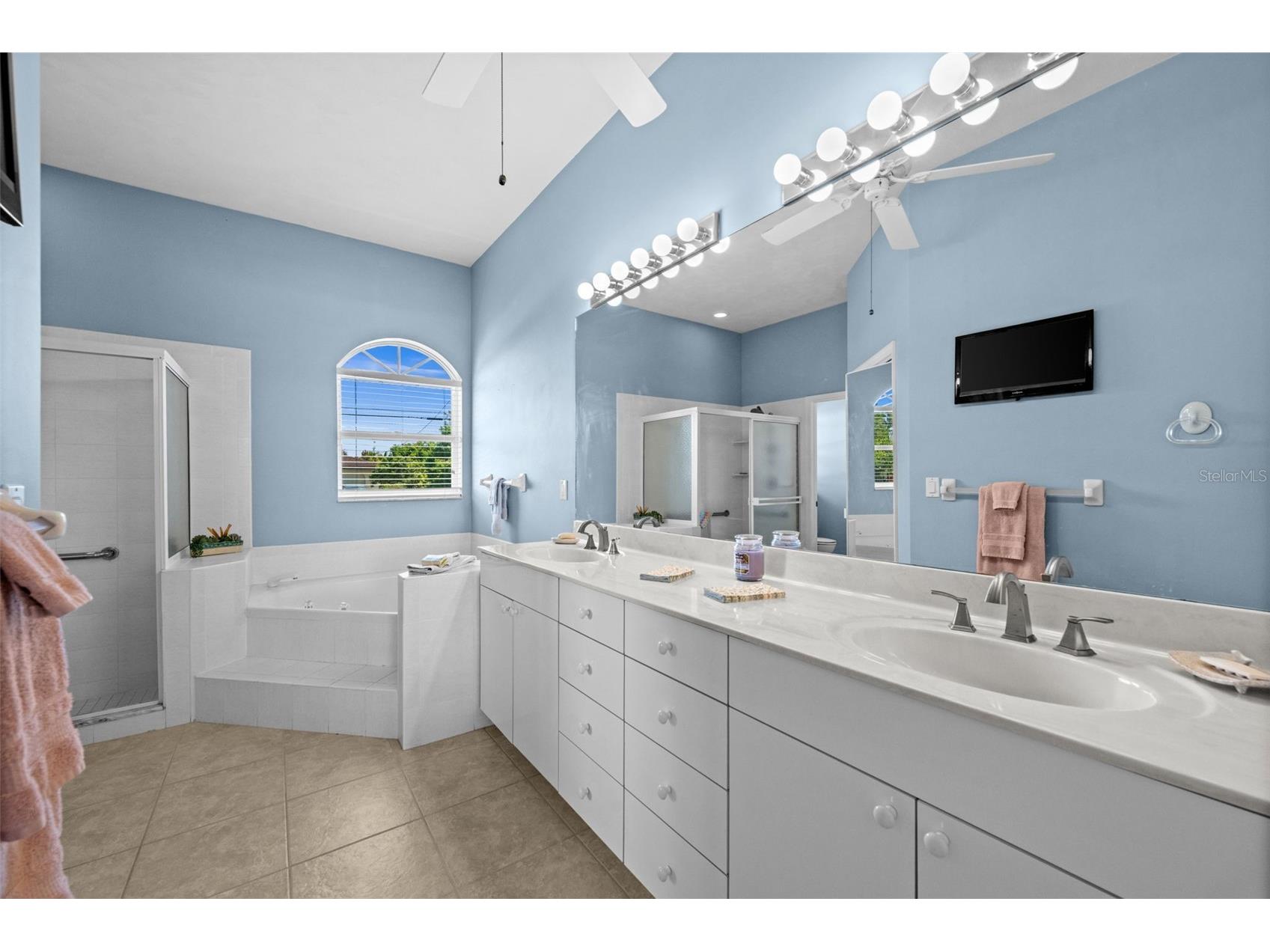 410 SE 20th Court Cape Coral FL 33990 C7523753 image24